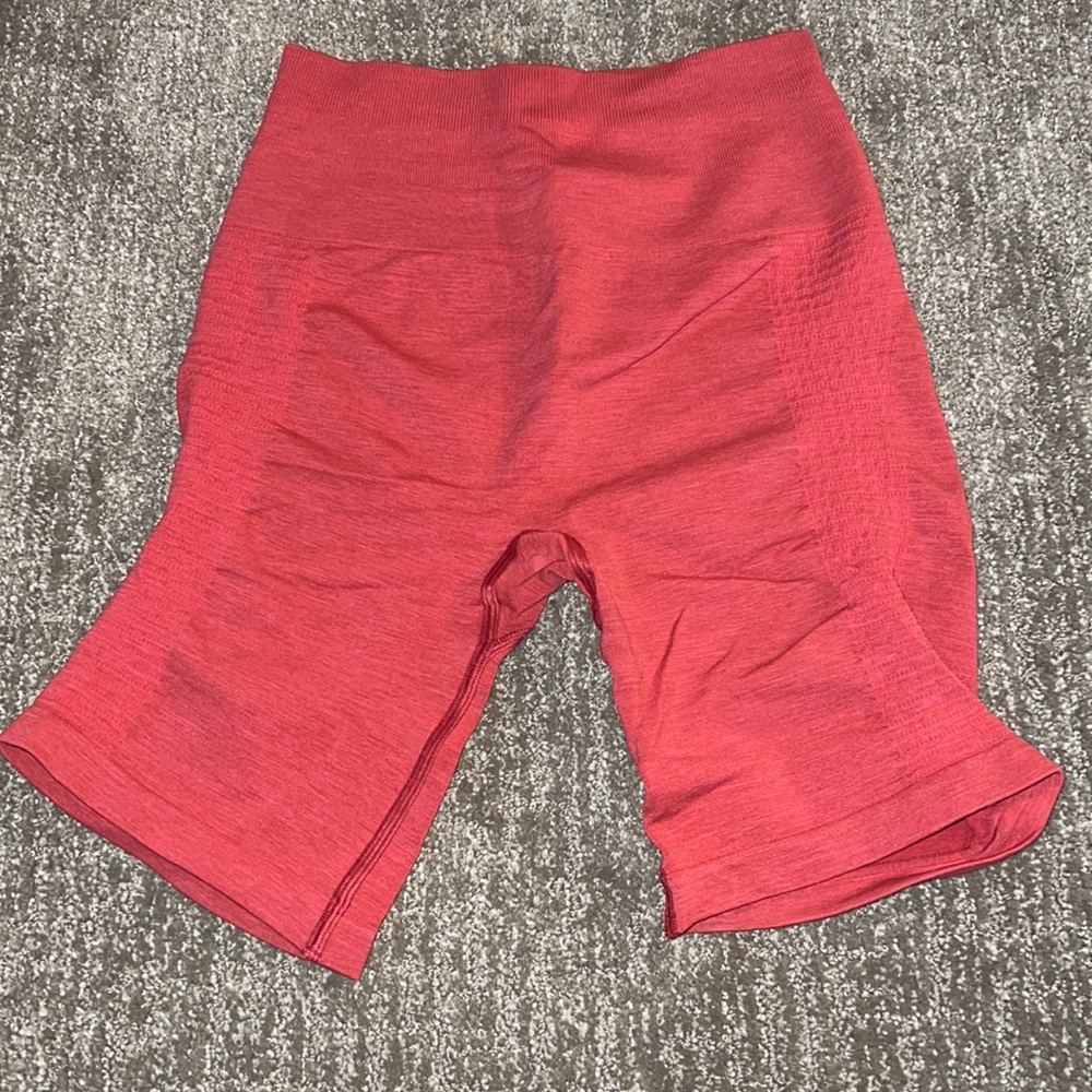 Alphalete Seamless biker short-coral
